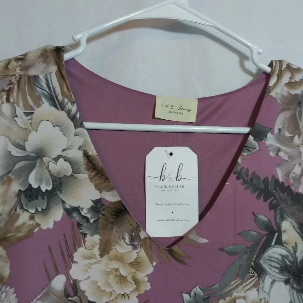 143 Story By Line Up Blush Pink Floral Mini Dress V Neck Flare Sleeve Size Small - Picture 3 of 8